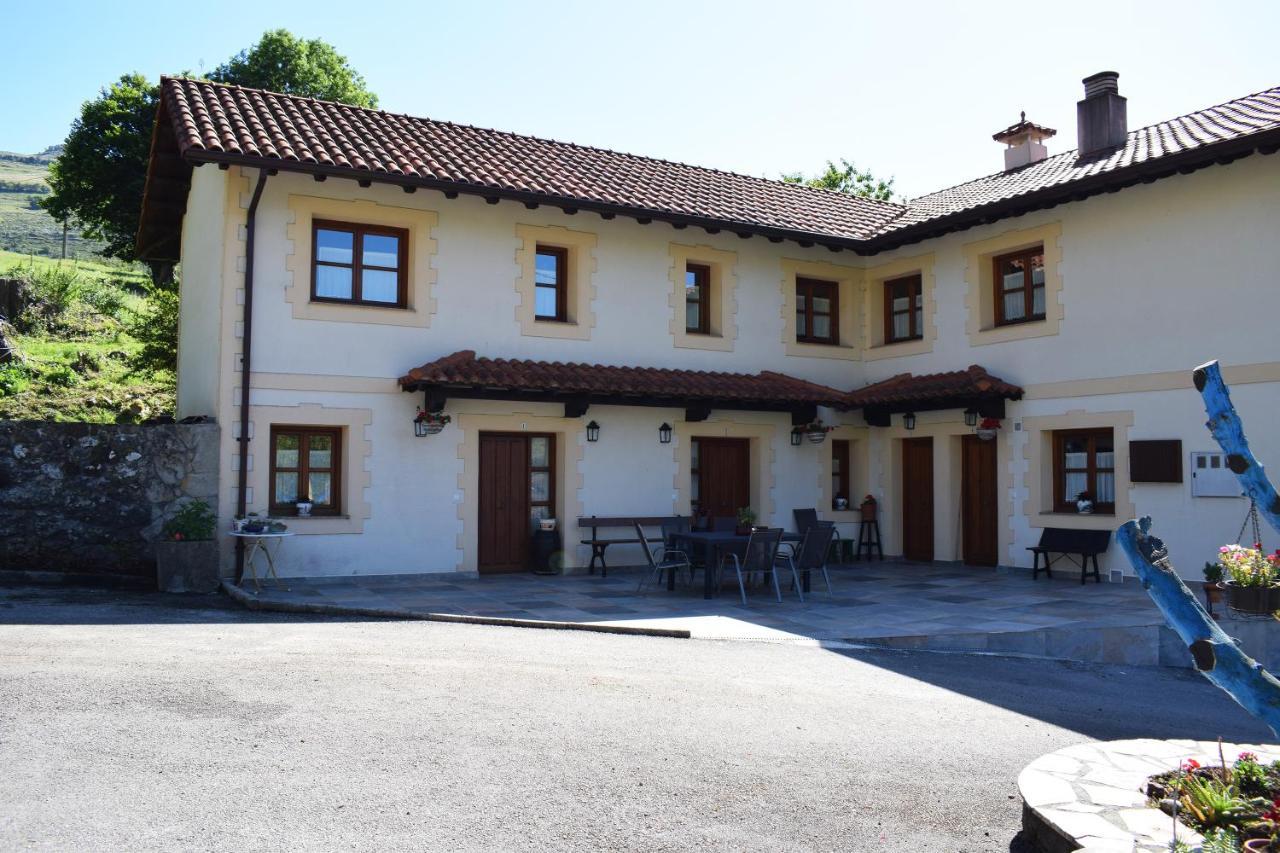Apartamentos Rurales La Taberna Matienzo Exteriér fotografie