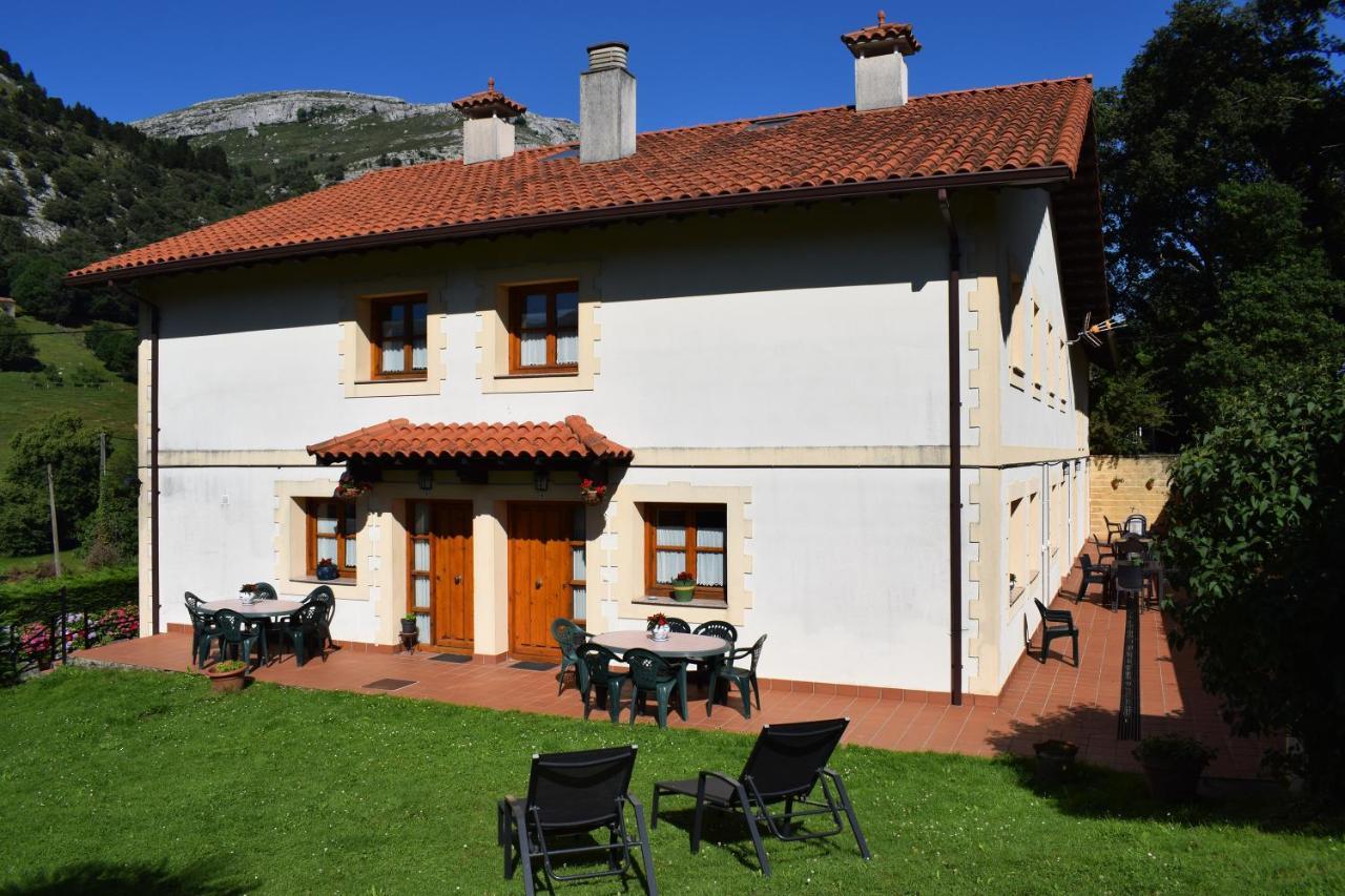Apartamentos Rurales La Taberna Matienzo Exteriér fotografie